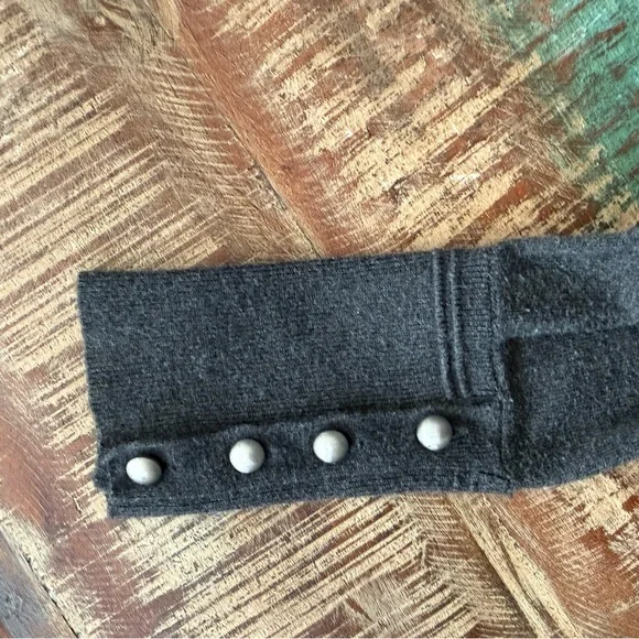 Ann Taylor Sweater - Picture 3 of 6